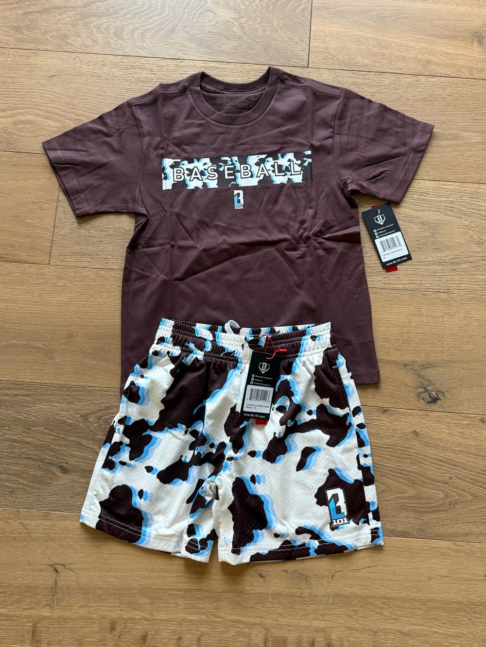 Baseball Lifestyle 101 - Cowhide Curveball Shirt/Short Set -Youth- NWT